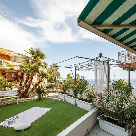 - Sea View Oasis - Grandmaison Apartmán