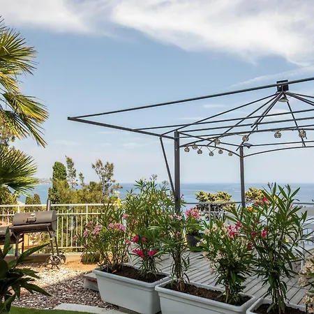 - Sea View Oasis - Grandmaison Apartmán *